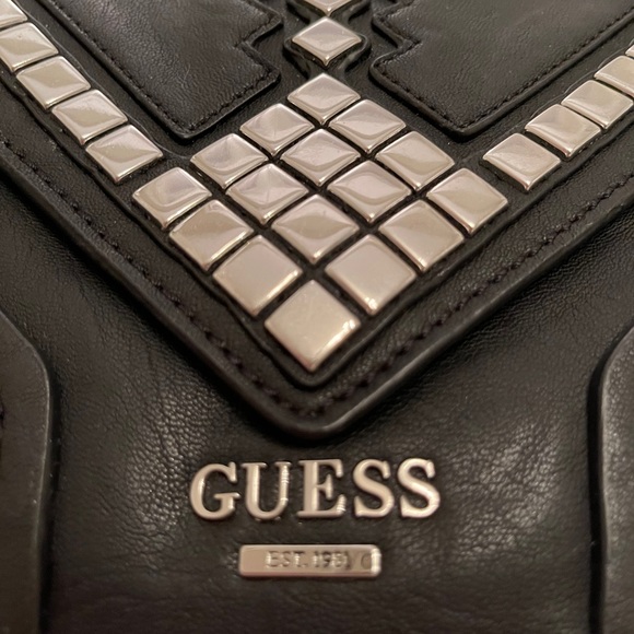 Black Guess Clutch - Picture 2 of 4